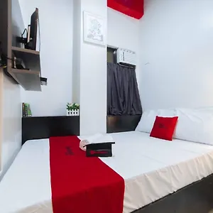 ** Hotel Reddoorz Near G Mall Bajada Philippines