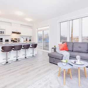  Holiday home Near Dt - Contemporary 3br Townhouse Canada